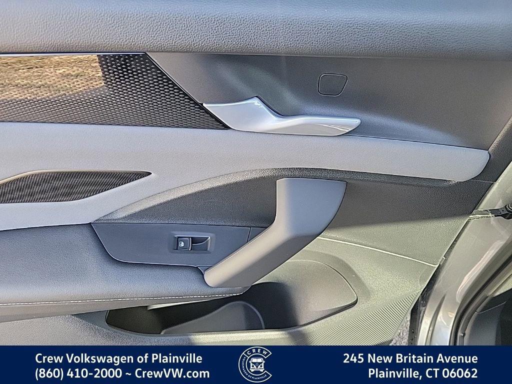 New 2026 Volkswagen Tiguan SE image 46