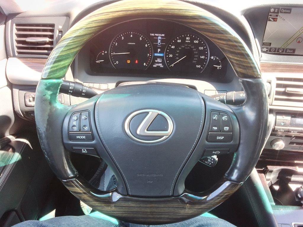 Used 2015 Lexus LS 460 Luxury Sedan w/ Comfort Package image 8