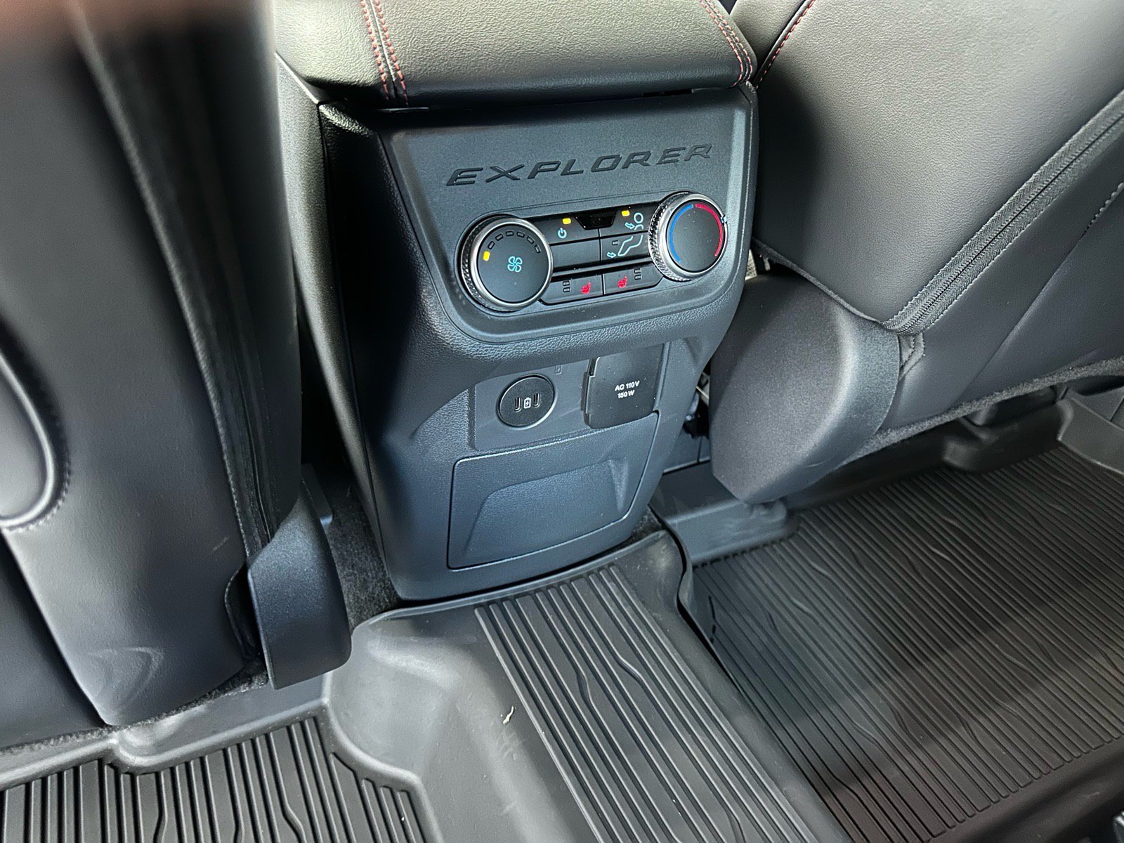 Used 2025 Ford Explorer ST w/ Sun And Sound Package AWD/4WD image 27