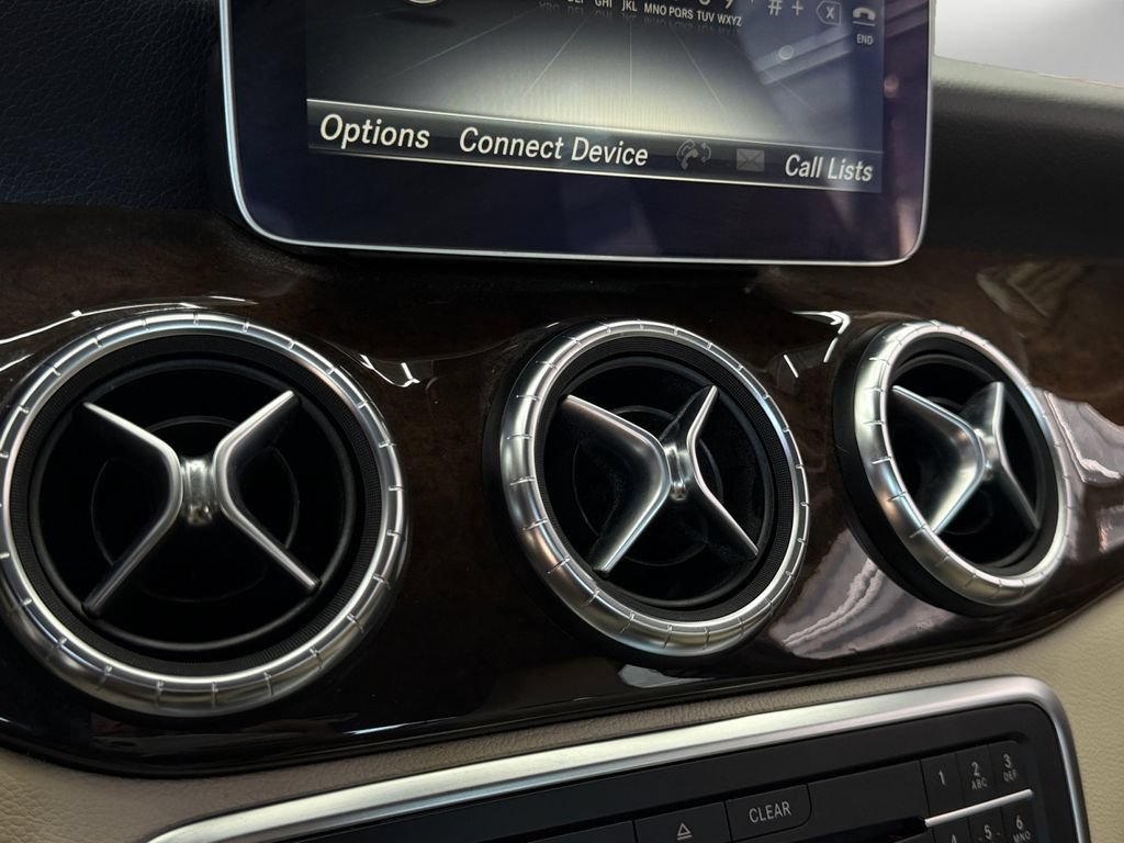 Used 2018 Mercedes-Benz CLA 250 image 21