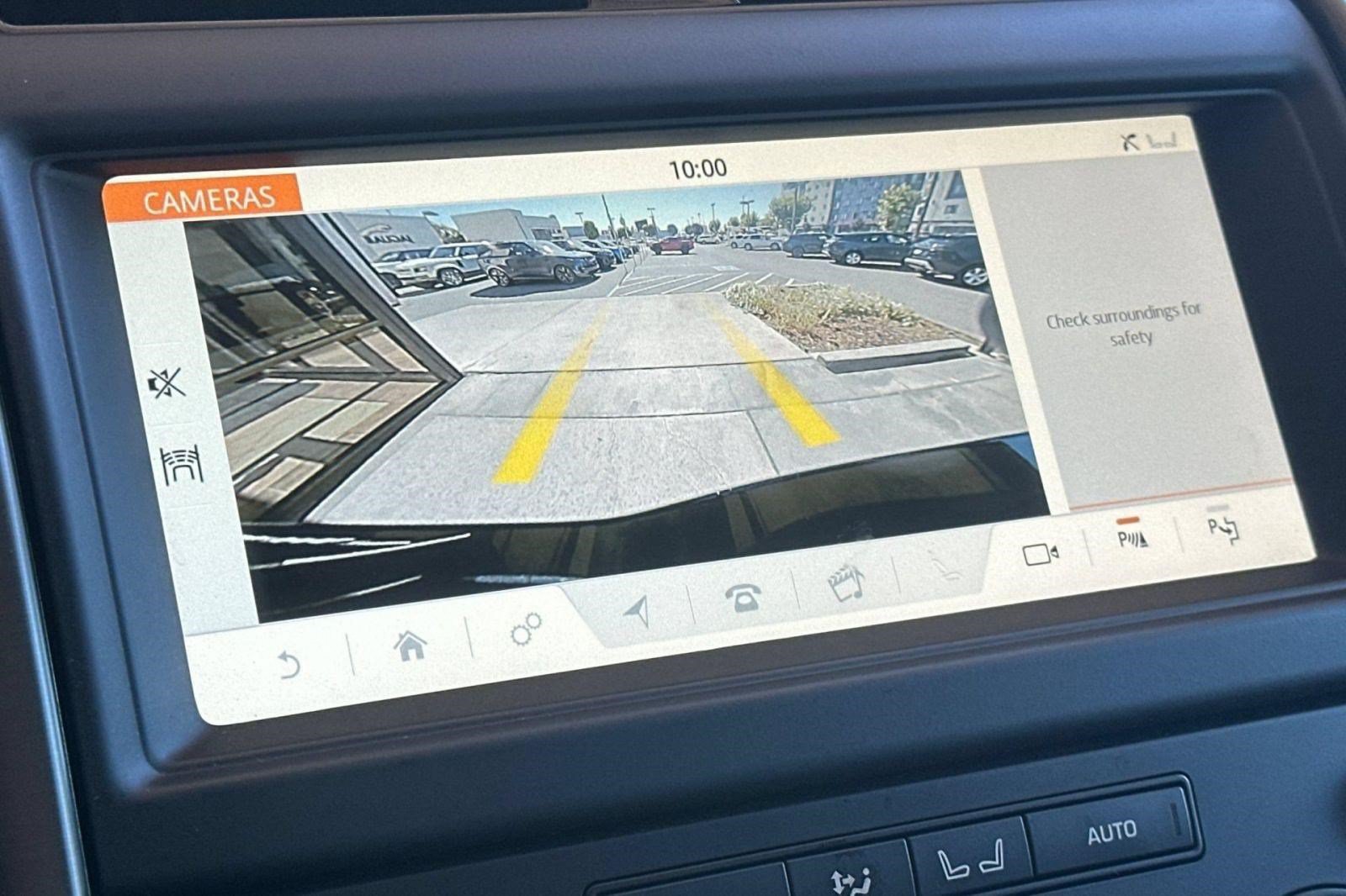 Used 2020 Land Rover Discovery Landmark AWD/4WD image 22