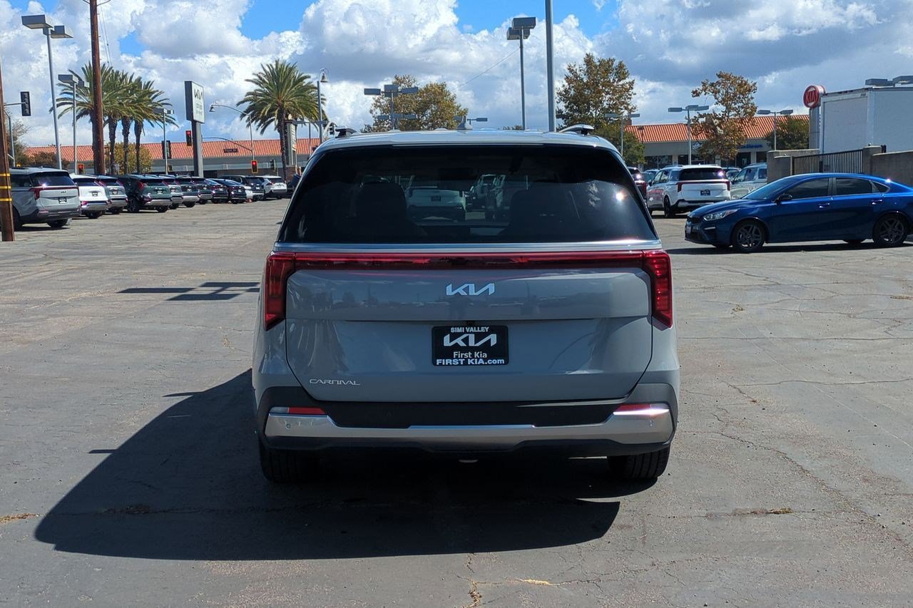 New 2026 Kia Carnival SX image 6