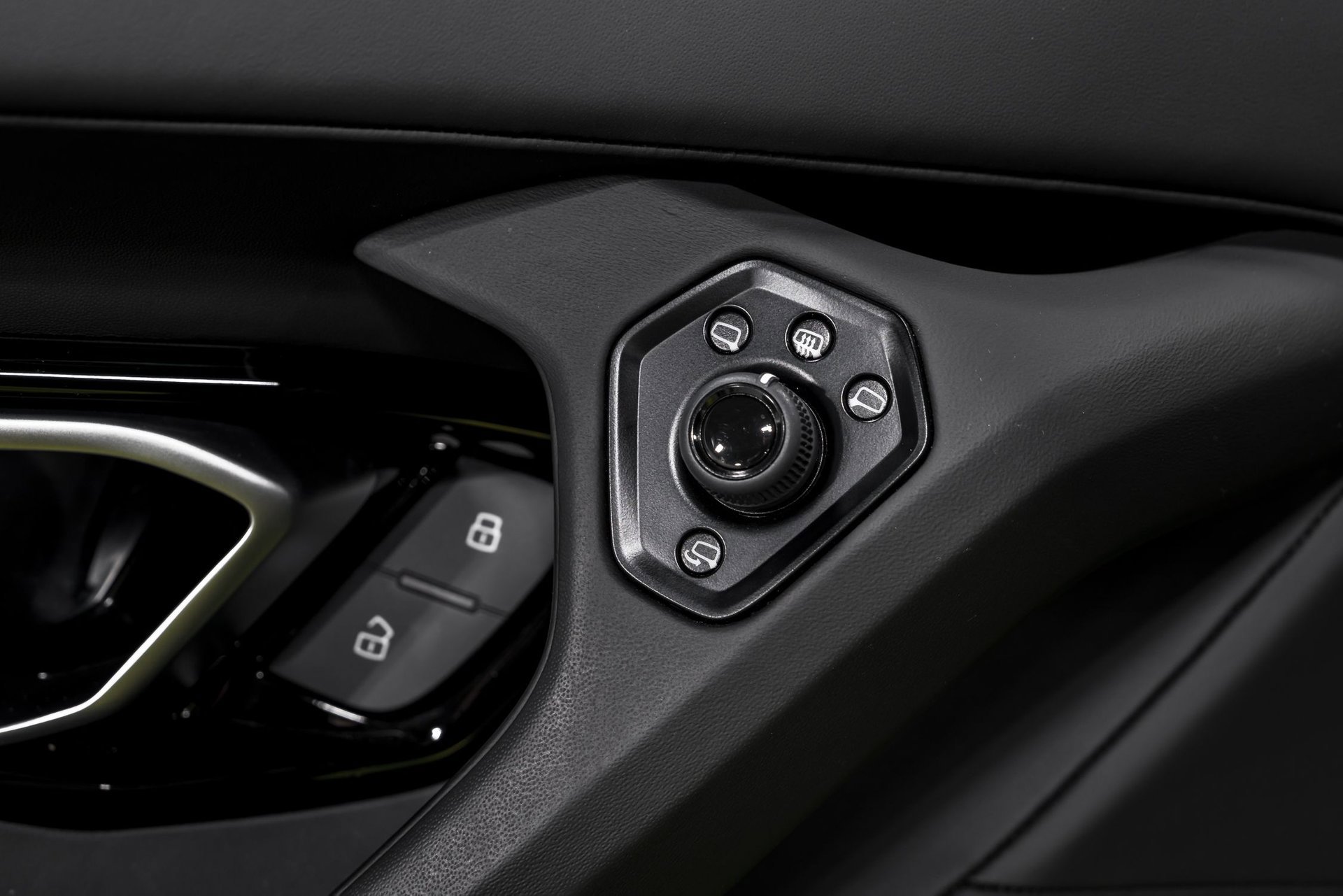 Used 2023 Lamborghini Huracan EVO image 10