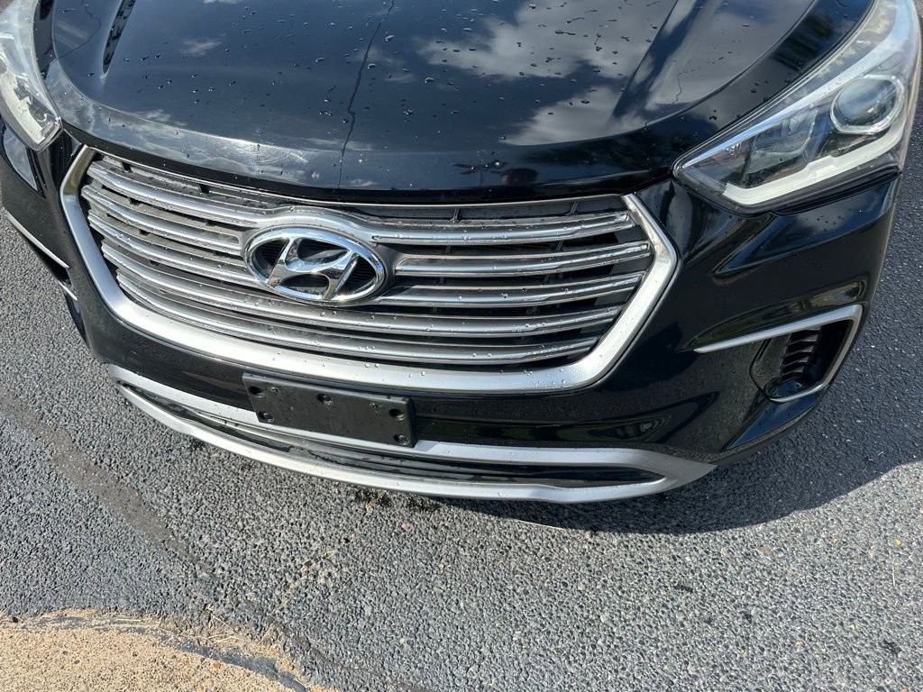 Used 2017 Hyundai Santa Fe SE FWD image 10