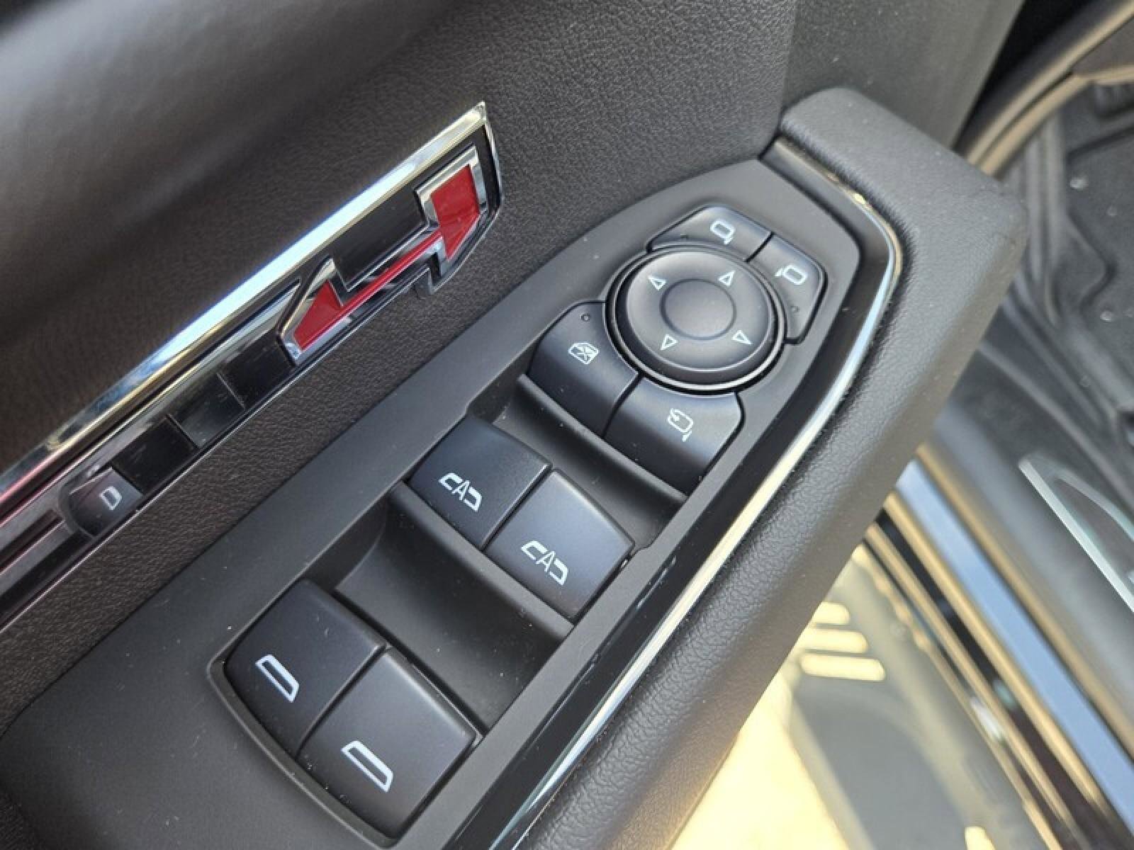 Used 2024 GMC Sierra 1500 AT4 w/ Technology Package AWD/4WD image 21