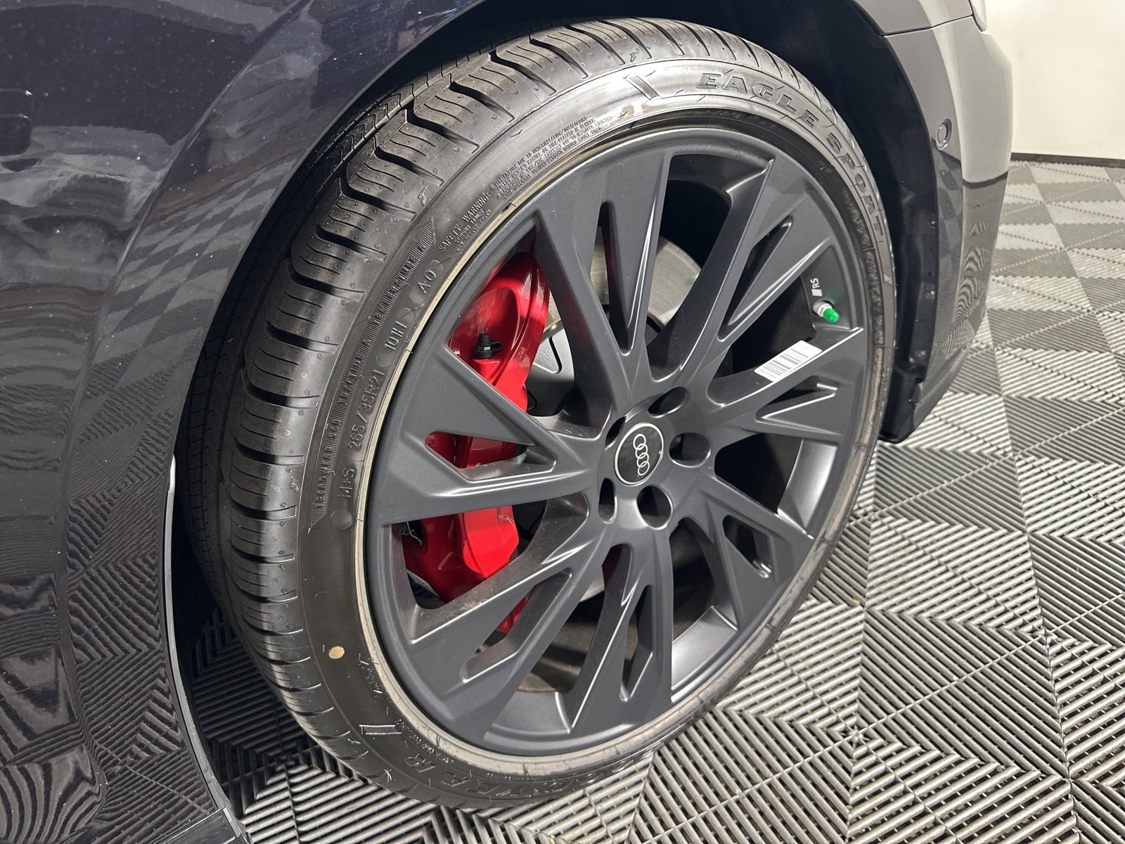 New 2025 Audi S8 image 9