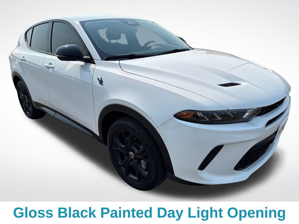 Used 2024 Dodge Hornet R/T w/ R/T Blacktop Package AWD/4WD image 9