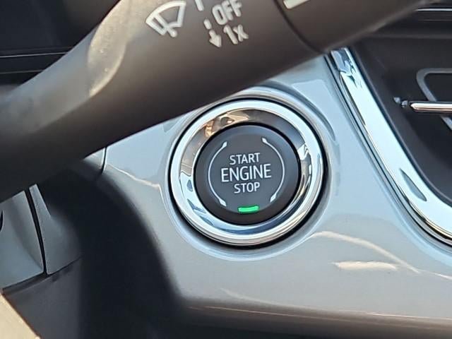 New 2026 Chevrolet Trax LT w/ Sunroof Package FWD image 16