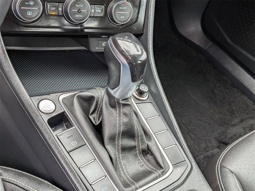 Used 2024 Volkswagen Jetta SE image 20