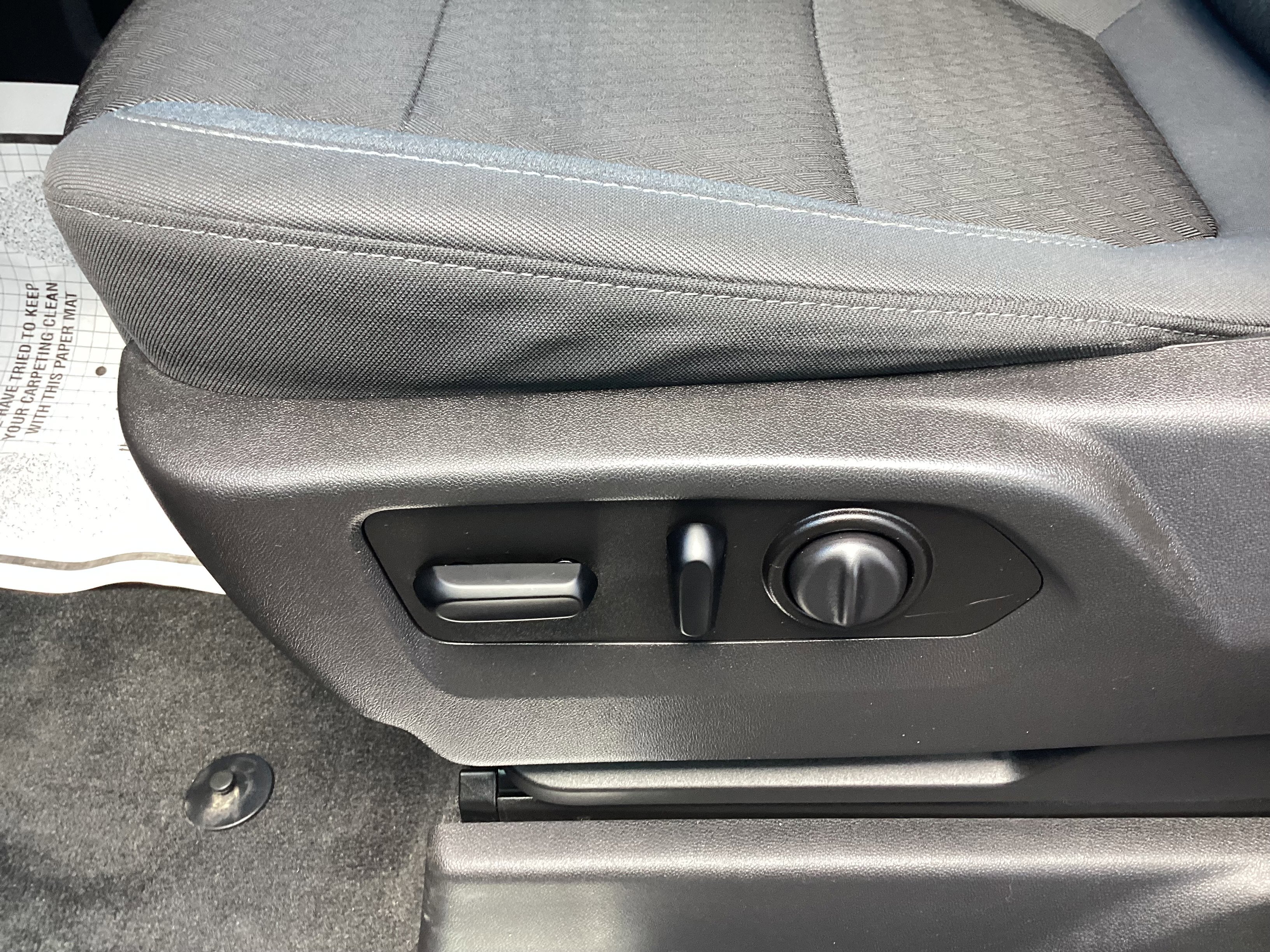 Used 2020 Chevrolet Silverado 1500 LT Trail Boss AWD/4WD image 19