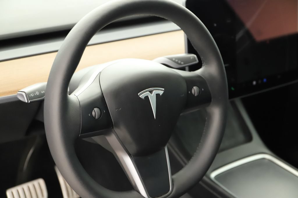 Used 2021 Tesla Model Y Performance AWD/4WD image 16