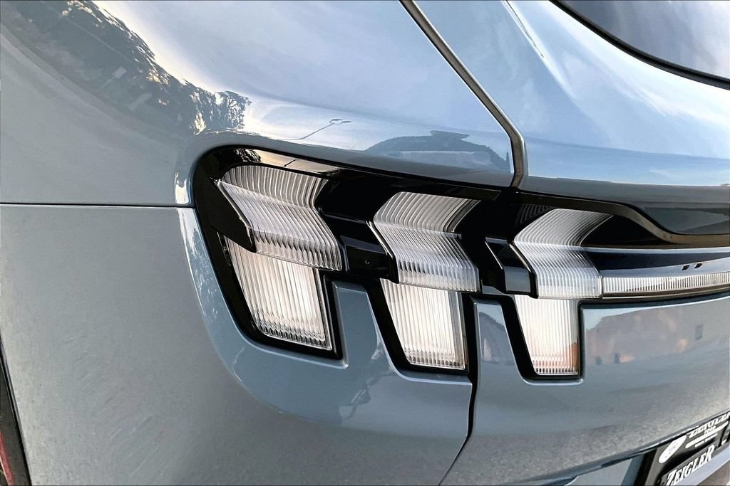 Used 2023 Ford Mustang Mach-E Premium AWD/4WD image 29