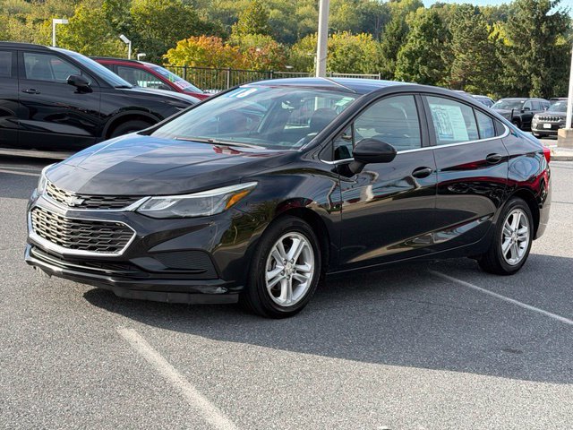 Used 2018 Chevrolet Cruze LT w/ Convenience Package FWD image 8