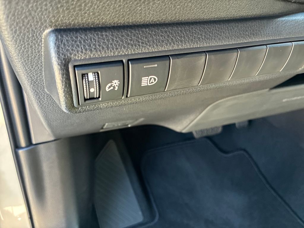 New 2026 Toyota Corolla SE image 32