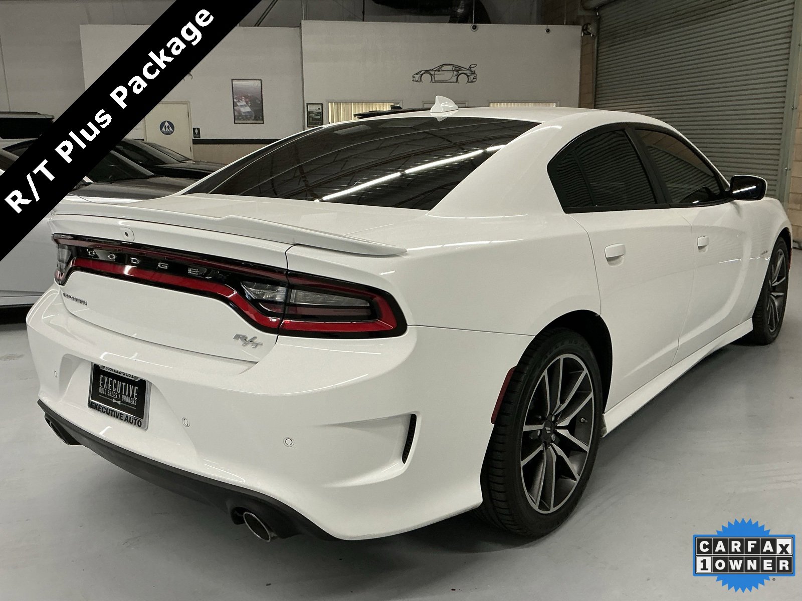 Used 2022 Dodge Charger R/T w/ Plus Group image 5