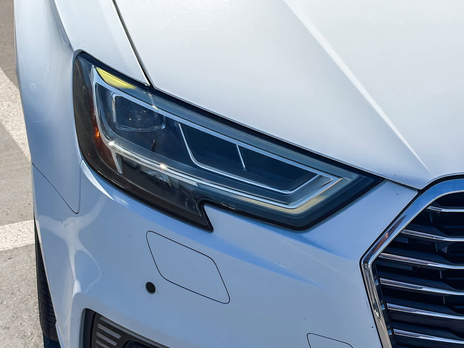 Used 2017 Audi A3 e-tron Premium Plus w/ Technology Package image 7