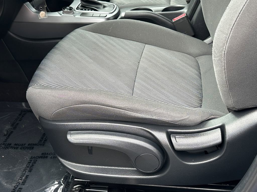 Certified 2024 Kia Seltos LX AWD/4WD image 18