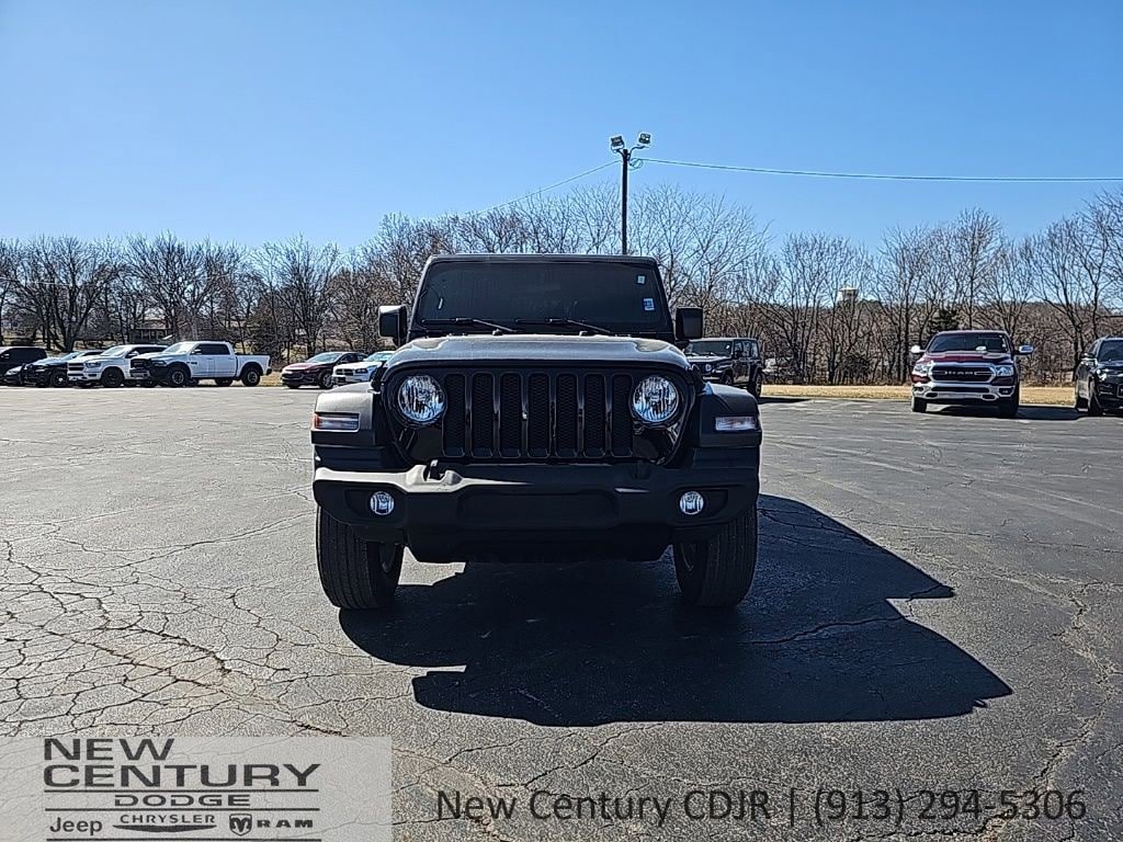Used 2023 Jeep Wrangler Sport S image 8