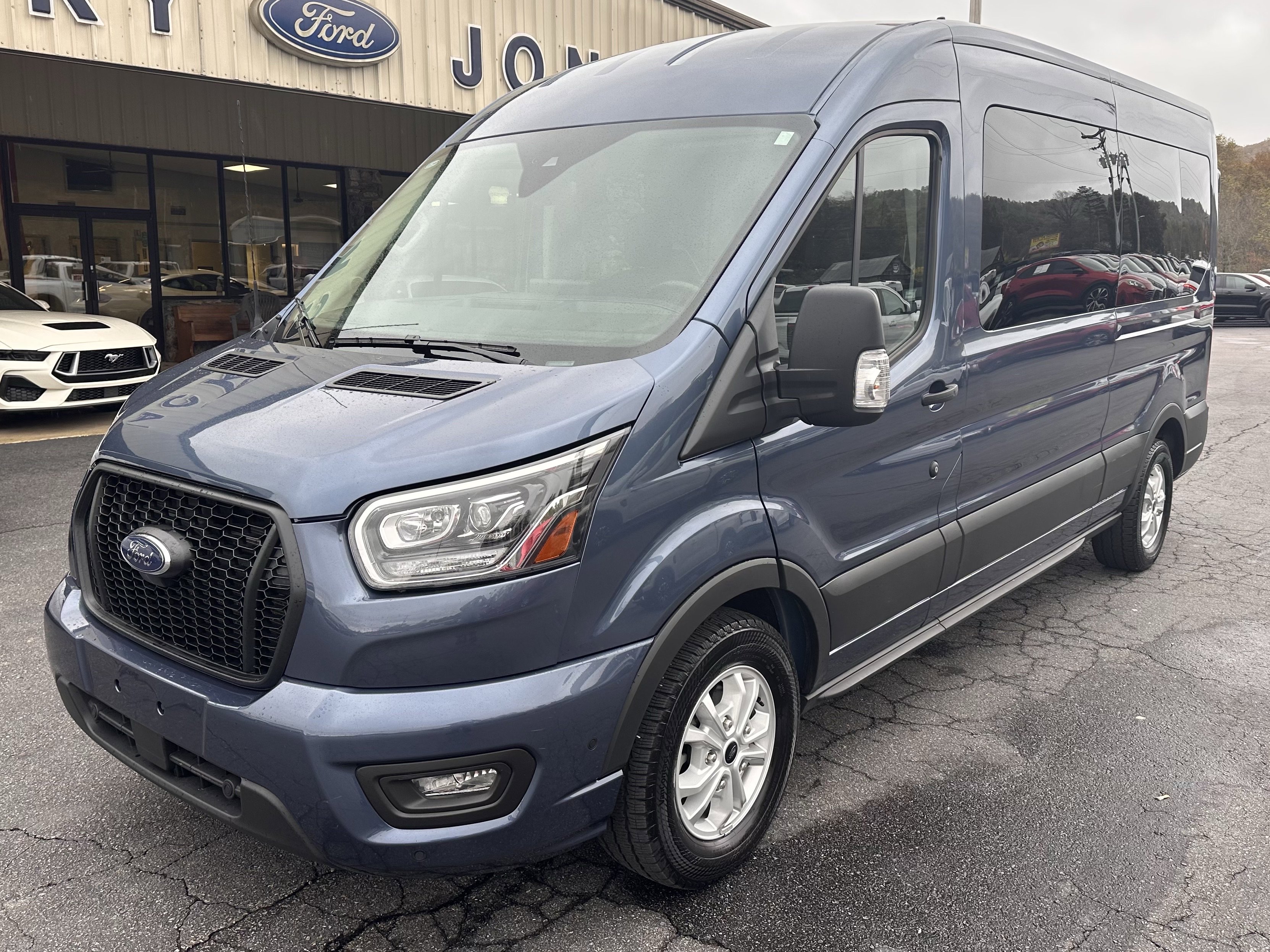 Used 2025 Ford Transit 350 XL RWD image 2