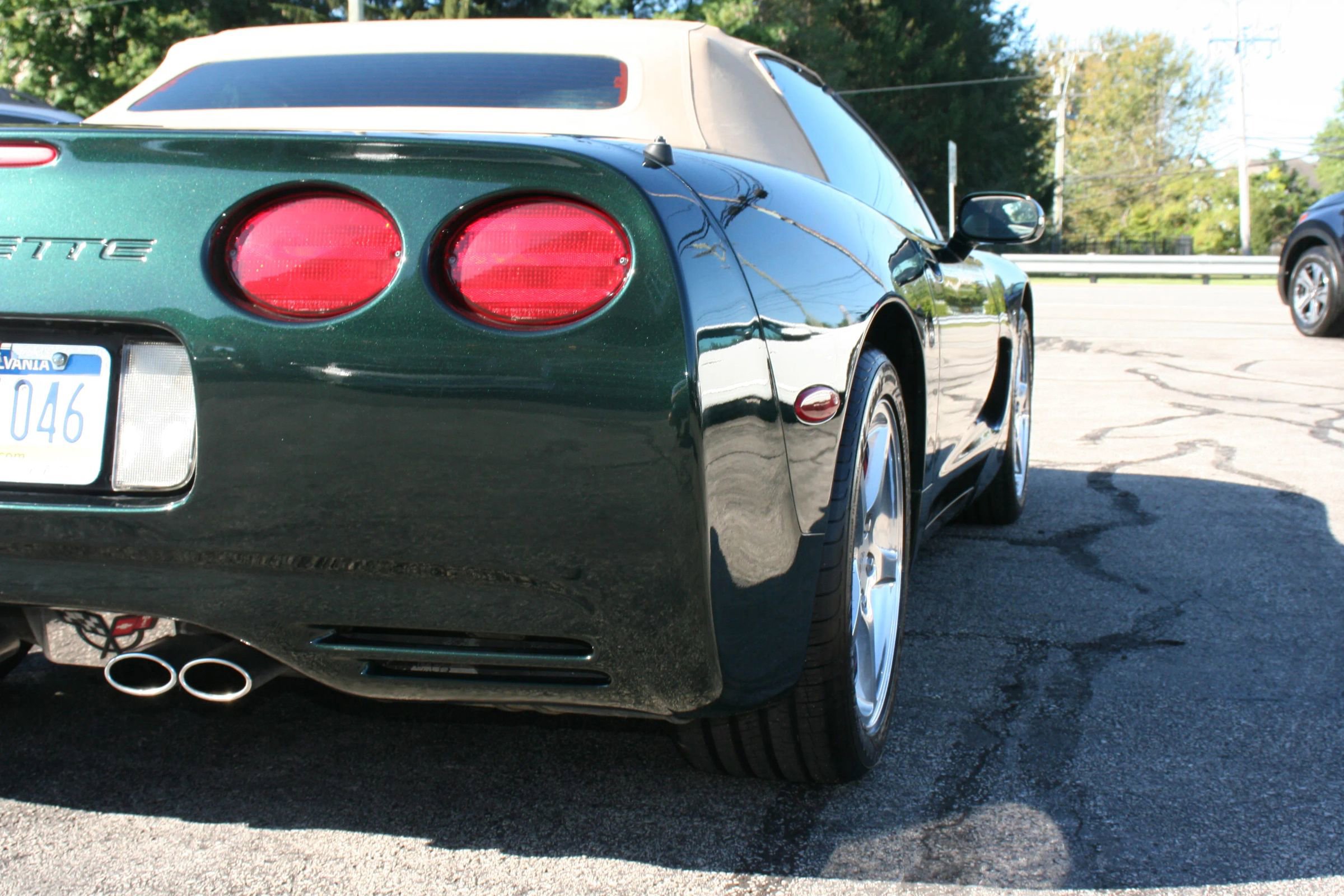 Used 2001 Chevrolet Corvette Convertible w/ Preferred Equipment Group2 image 22