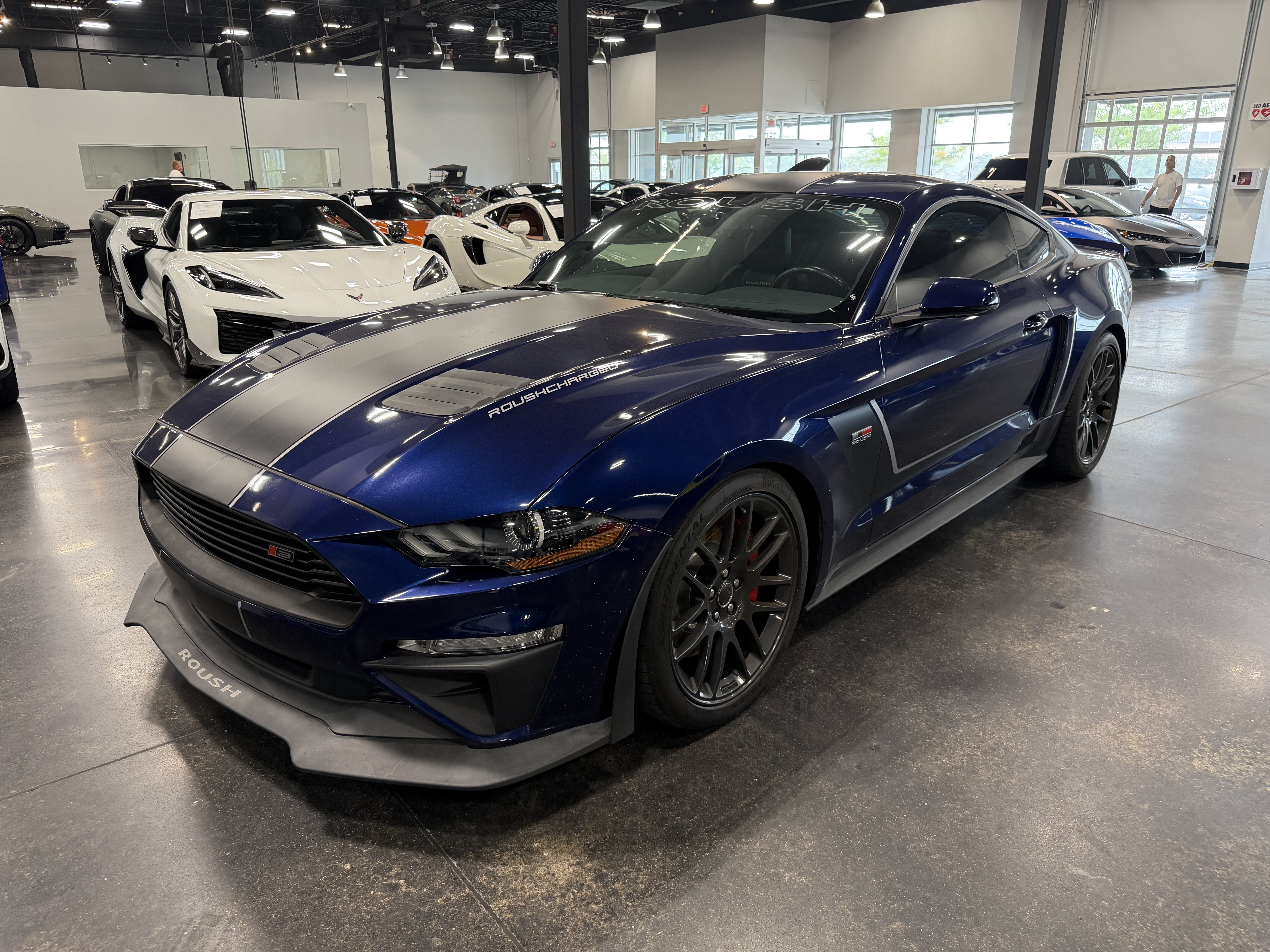 Used 2019 Ford Mustang GT Premium w/ GT Performance Package RWD image 3