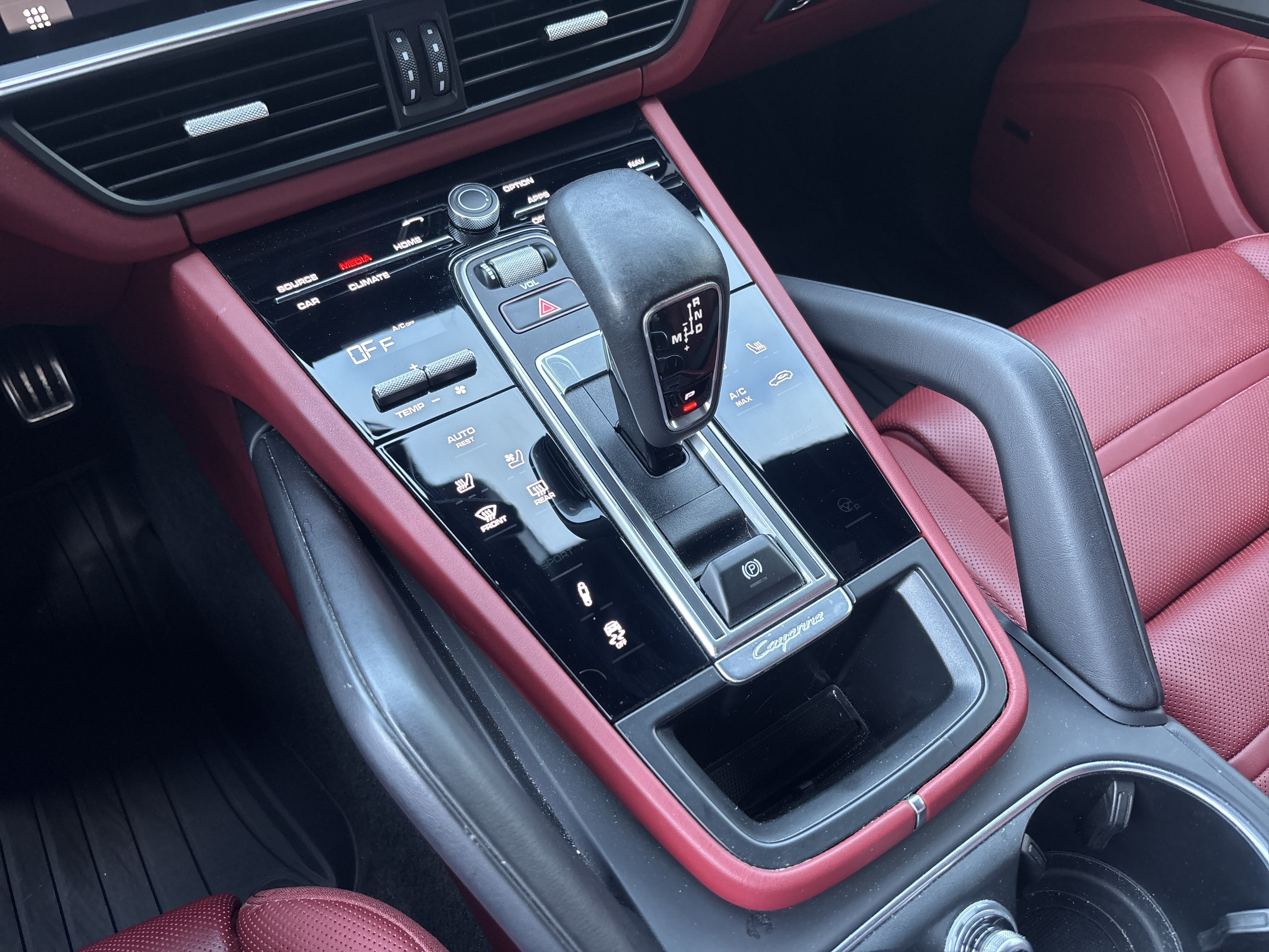 Certified 2021 Porsche Cayenne GTS AWD/4WD image 20