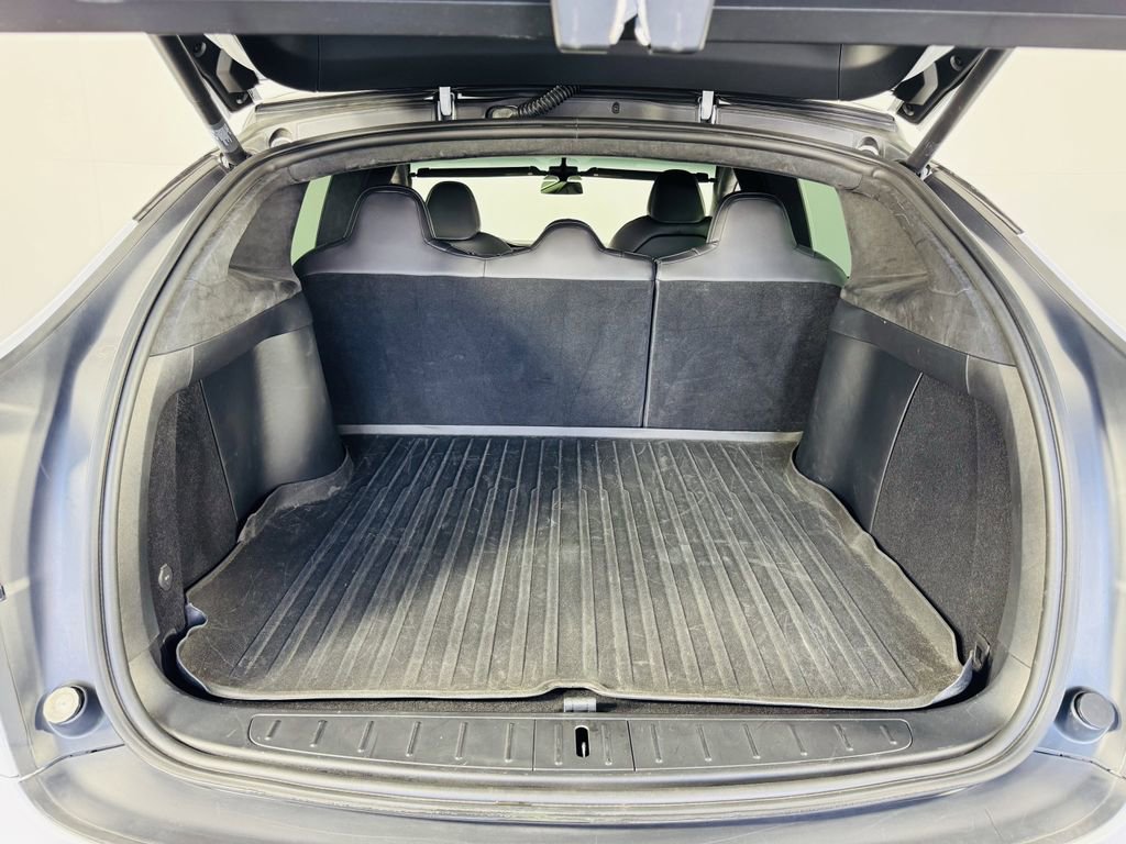 Used 2021 Tesla Model X Long Range image 21
