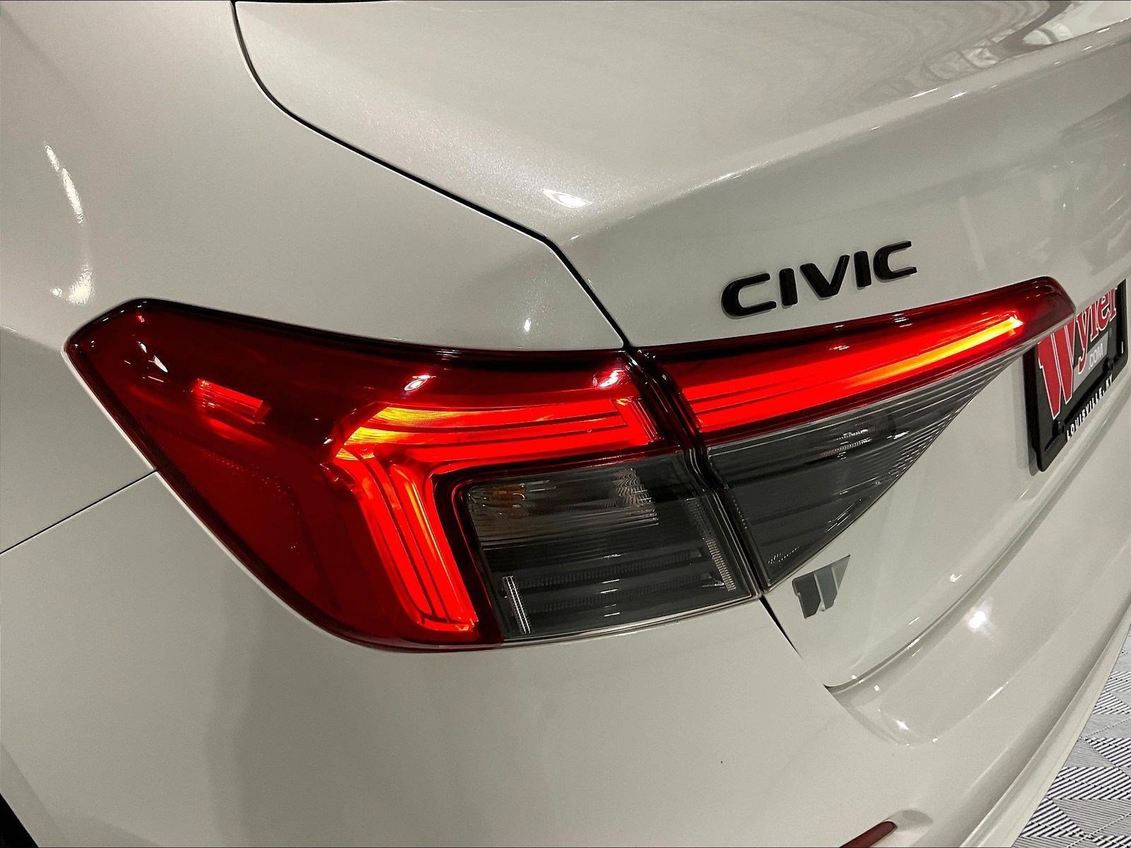 Certified 2024 Honda Civic Sport image 22