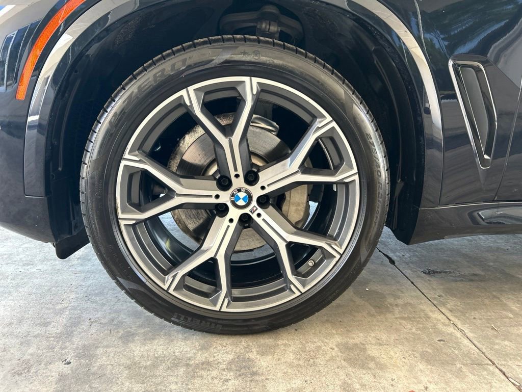 Used 2020 BMW X5 sDrive40i w/ M Sport Package RWD image 14