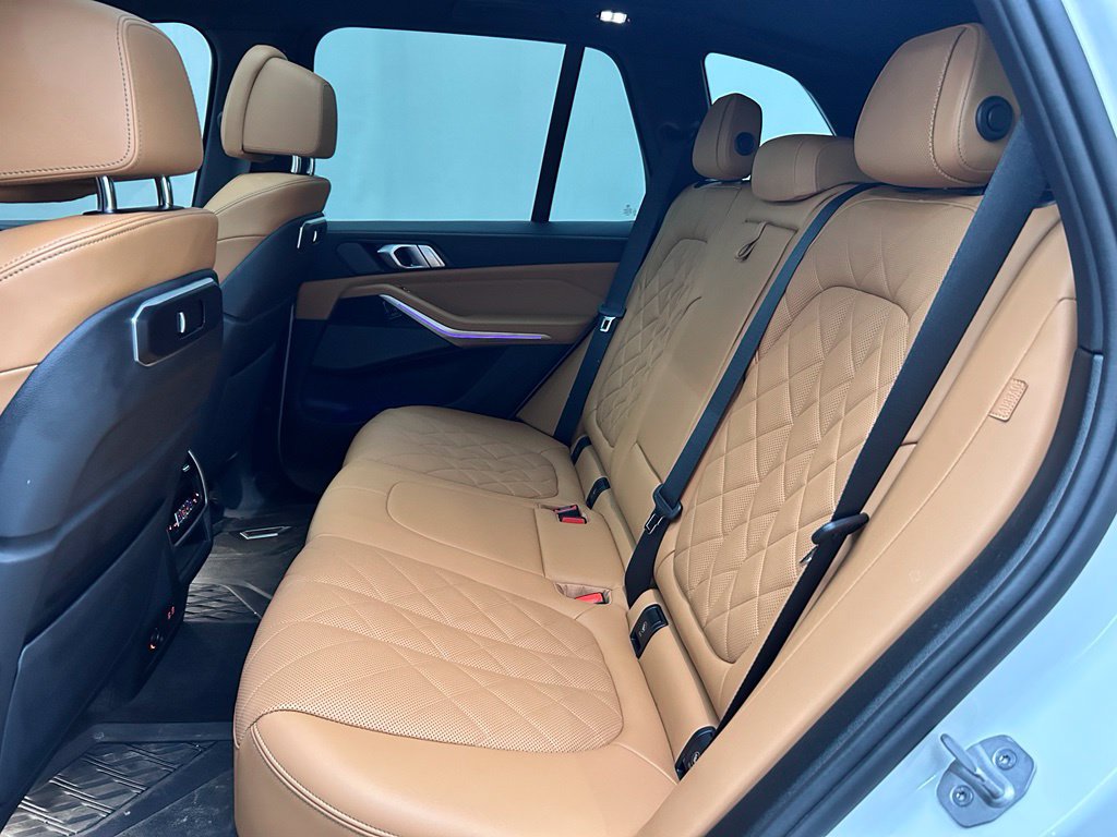 Used 2025 BMW X5 M60i w/ Climate Comfort Package AWD/4WD image 15