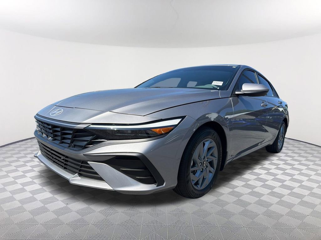 Used 2025 Hyundai Elantra Blue w/ Cargo Package FWD image 1