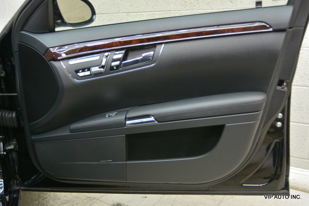 Used 2007 Mercedes-Benz S 550 4MATIC image 8