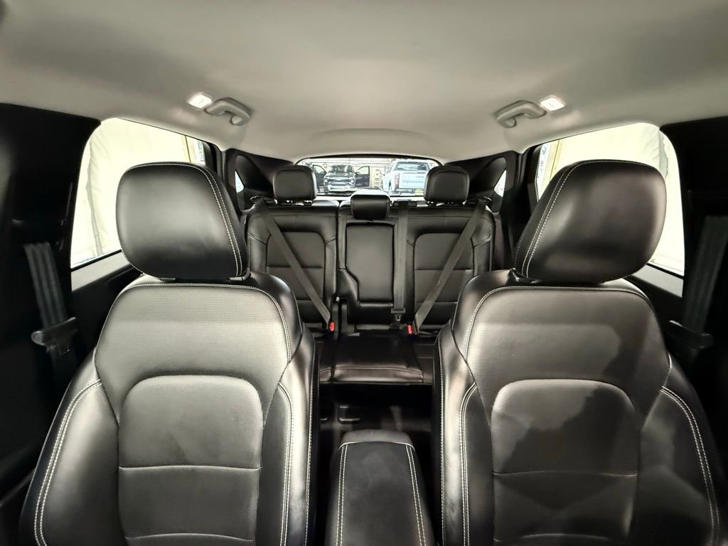 Used 2024 Ford Escape Platinum AWD/4WD image 32