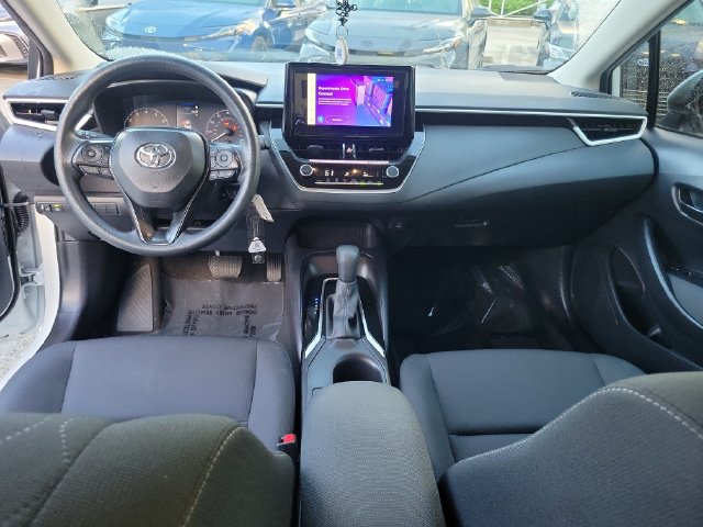 Used 2025 Toyota Corolla LE FWD image 10