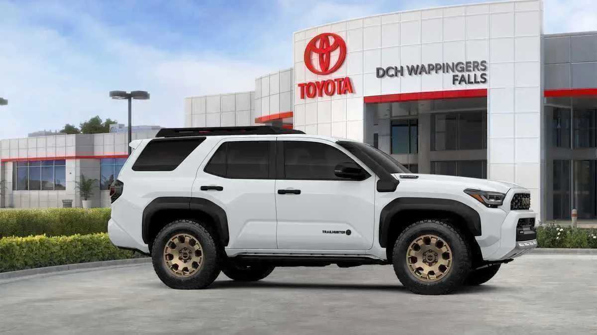 New 2026 Toyota 4Runner Trailhunter AWD/4WD image 15
