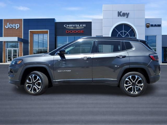 Used 2022 Jeep Compass Limited AWD/4WD image 2