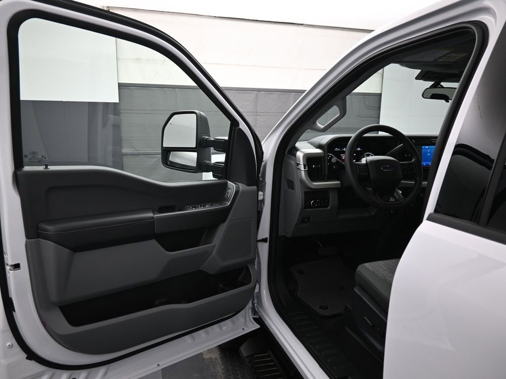 New 2026 Ford F250 XLT image 8