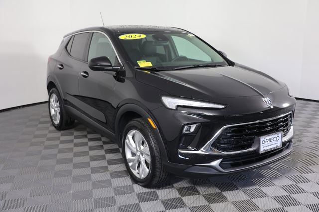 Used 2024 Buick Encore GX Preferred AWD/4WD image 1