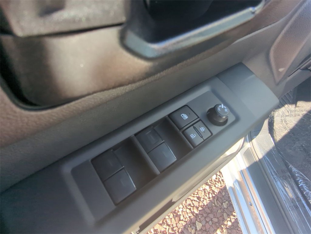 New 2026 Toyota Tundra SR image 18