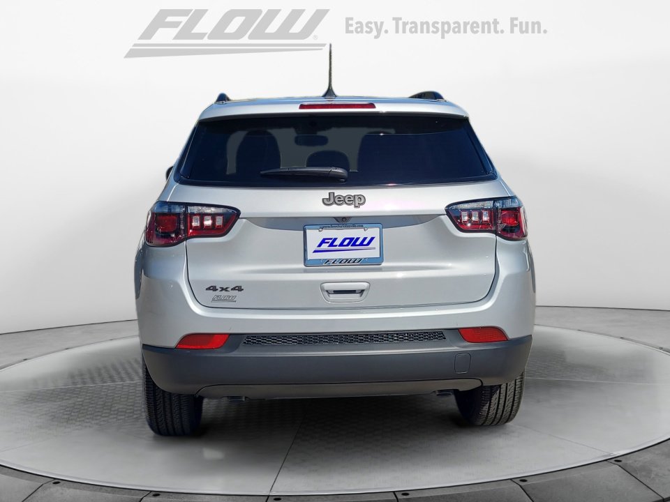 New 2026 Jeep Compass Latitude image 6