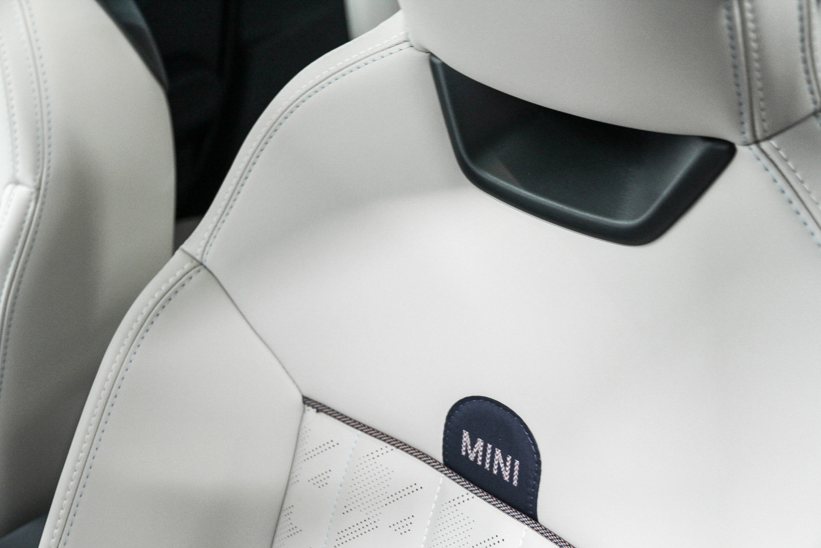 Used 2026 MINI Cooper S FWD image 25