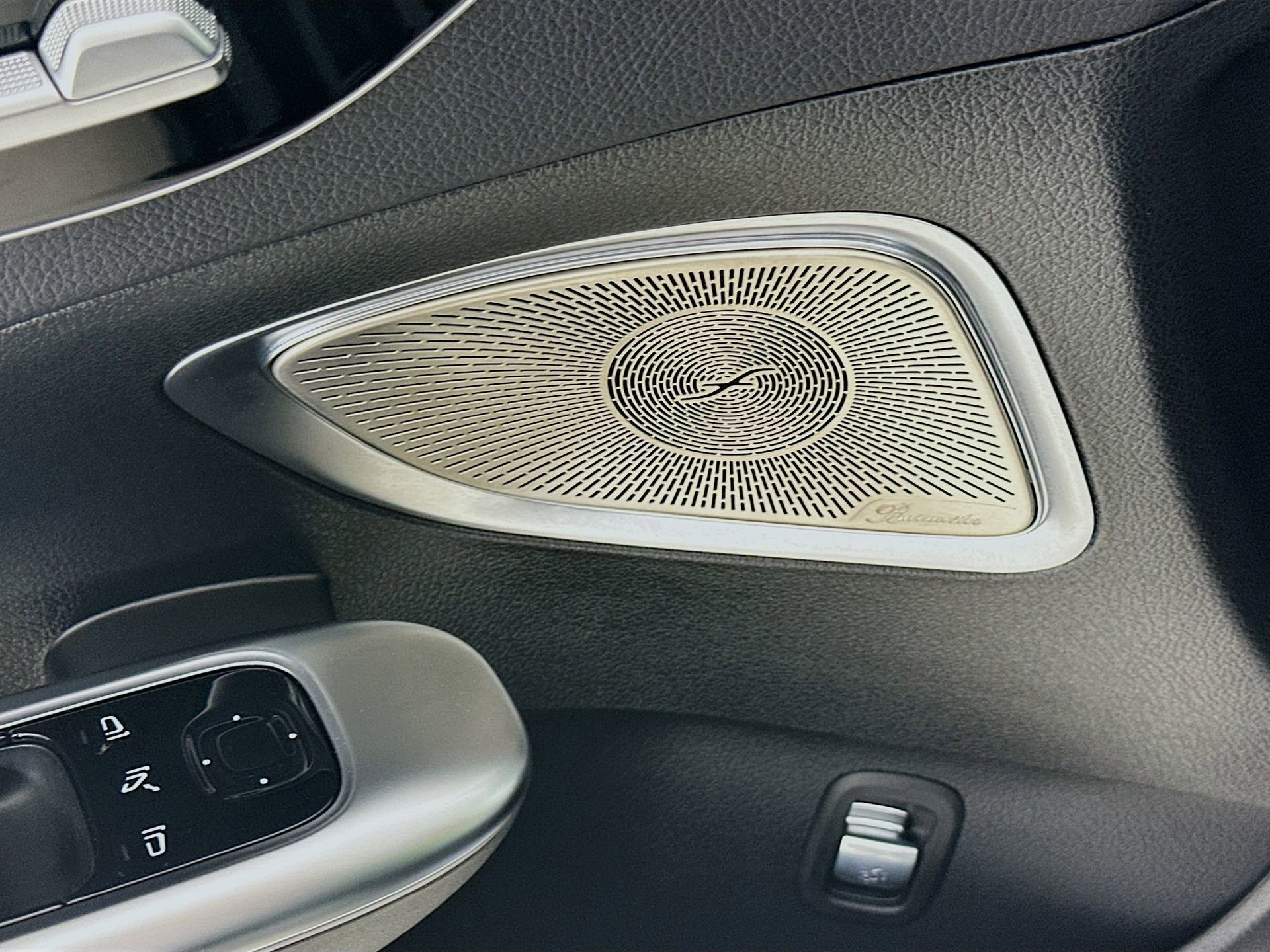 Used 2025 Mercedes-Benz C 300 Sedan image 20