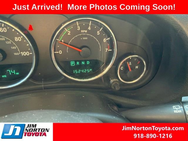 Used 2015 Jeep Wrangler Unlimited Sport AWD/4WD image 9