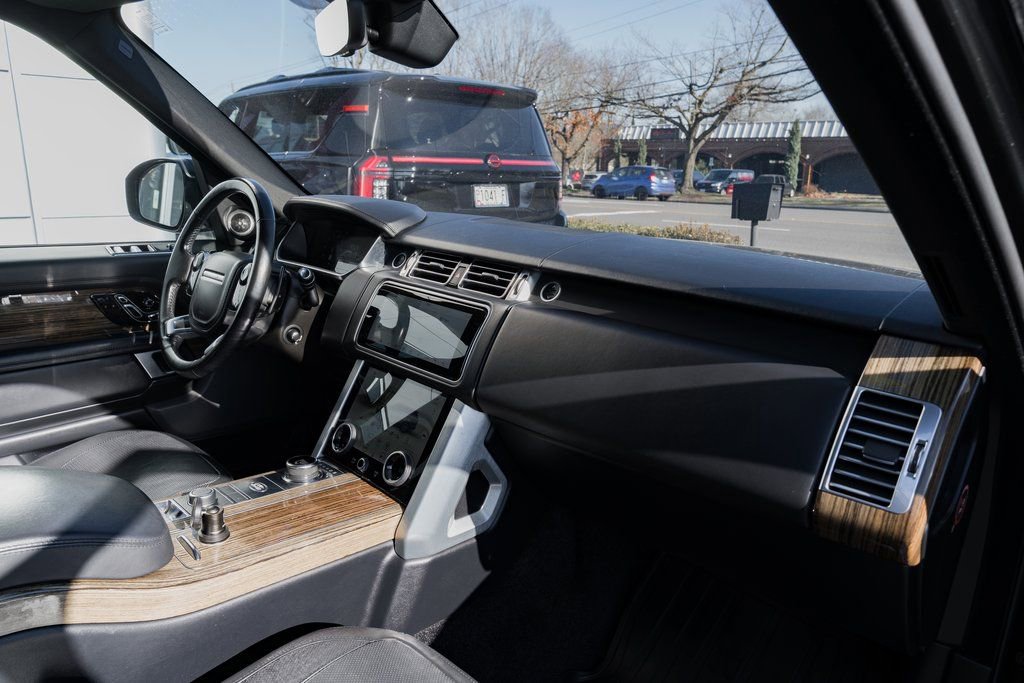 Used 2018 Land Rover Range Rover HSE AWD/4WD image 28