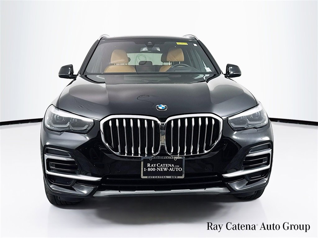 Used 2023 BMW X5 xDrive40i w/ Premium Package image 2
