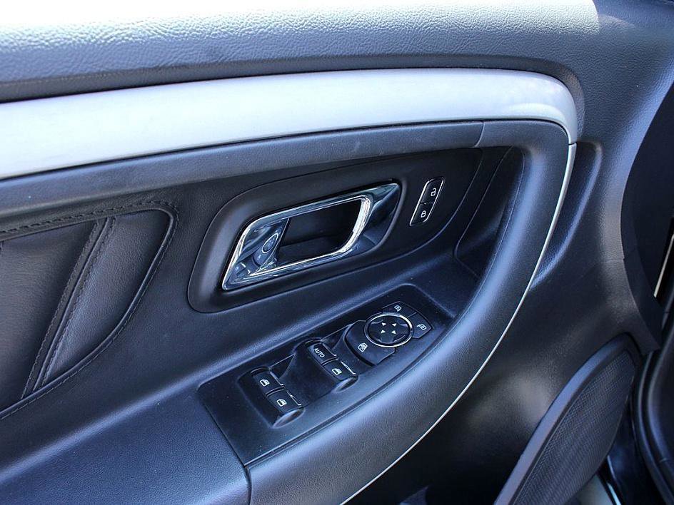 Used 2014 Ford Taurus SEL w/ Equipment Group 201A image 8