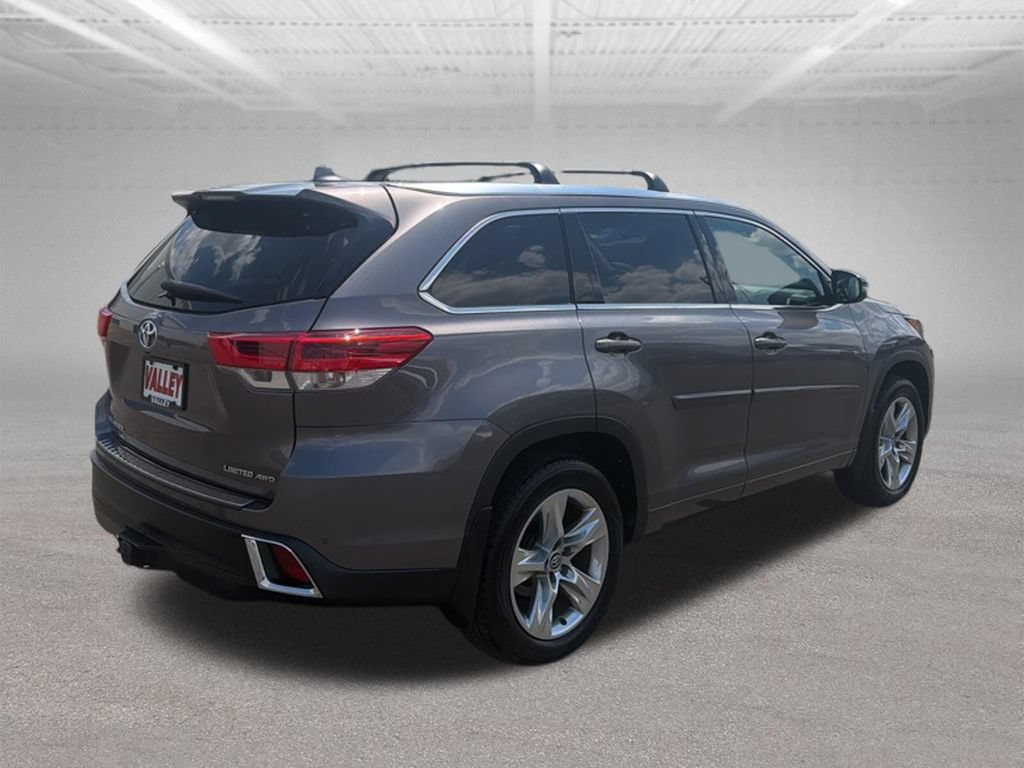 Used 2018 Toyota Highlander Limited AWD/4WD image 11