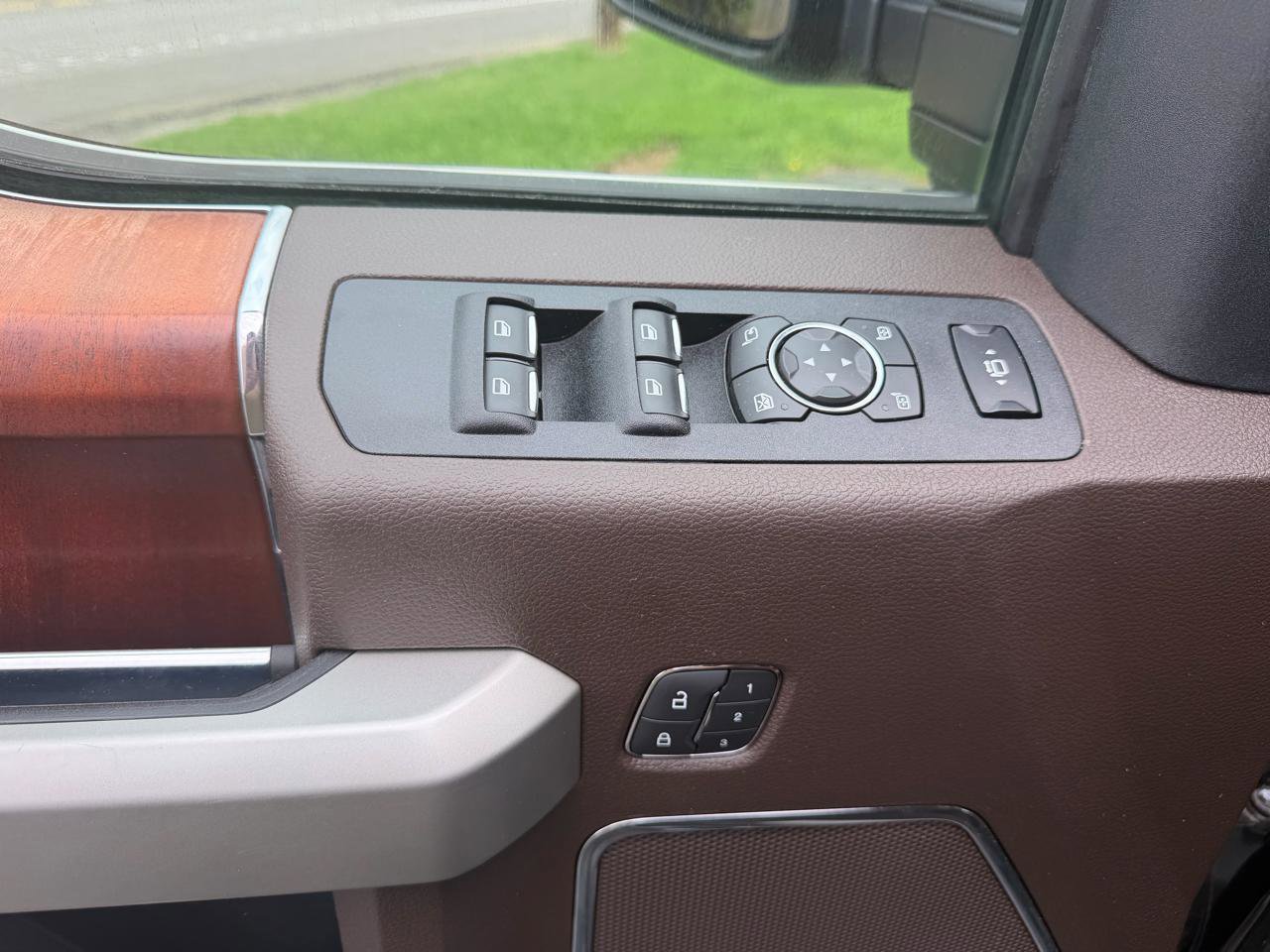 Used 2019 Ford F450 King Ranch w/ King Ranch Ultimate Package AWD/4WD image 23