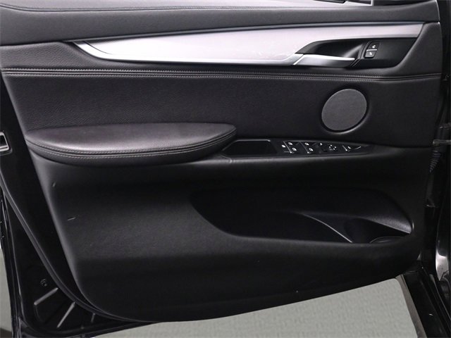 Used 2019 BMW X6 xDrive35i w/ M Sport Package image 9