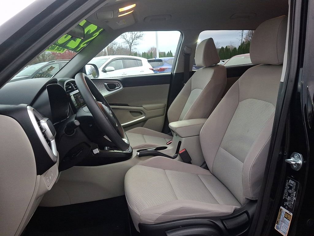 Certified 2023 Kia Soul LX w/ Option Group 015 image 14